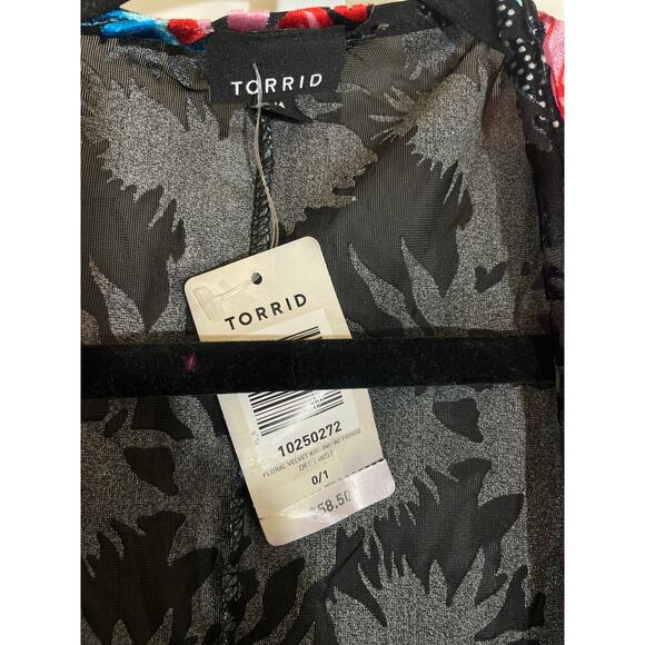 NWT Torrid Fringe Velvet Boho Chic Kimono - Women Size 1 (1X) - Black - Picture 5 of 6